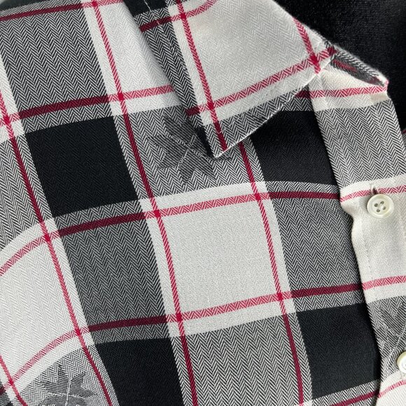 Talbots Cream & Black Long Sleeve Button Down Shirt size 3X - Picture 3 of 5